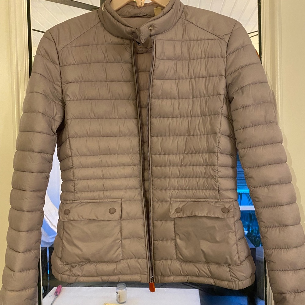 EUC XS size 0 light Lilac. Perfect weight for cool nights & layering.
